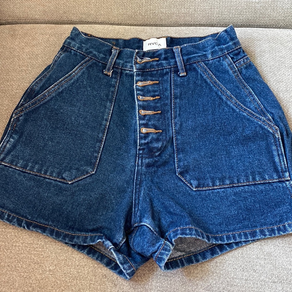 RVCA Medium wash shorts